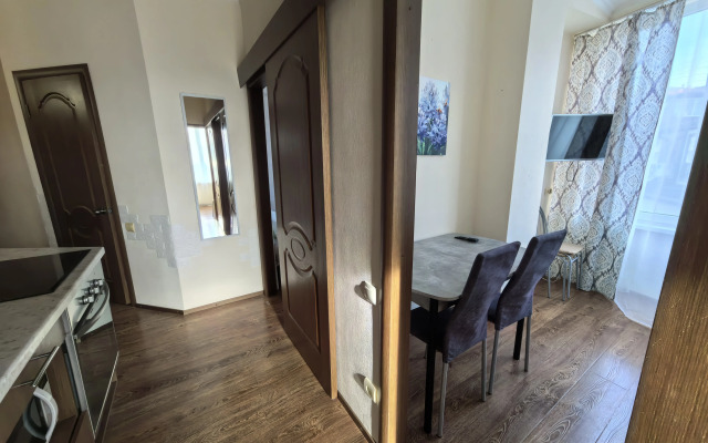 Trekhkomnatnye Apartments