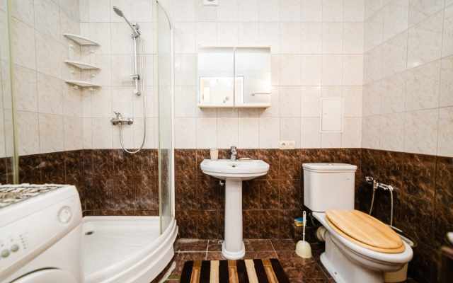 na Ulitse Novaya Bashilovka 4 Flat