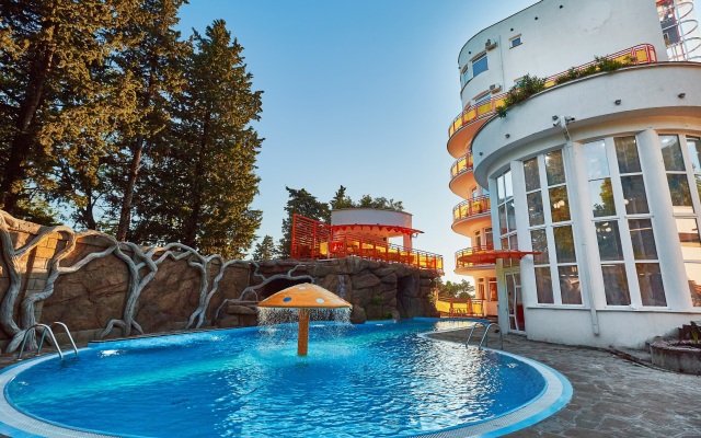 Deesa Hotel