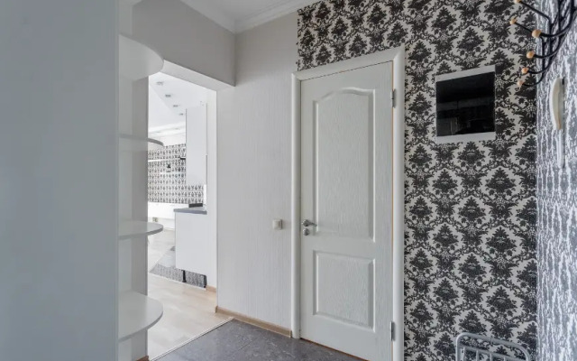 Na Pereulke Bogdana Khmelnitskogo 8 Flat