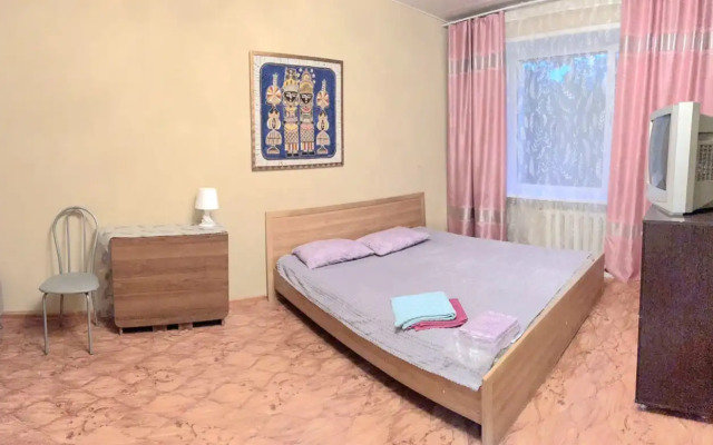 Апартаменты на Карла Маркса 118