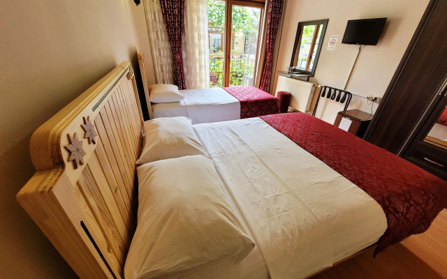 Saruhan Hotel