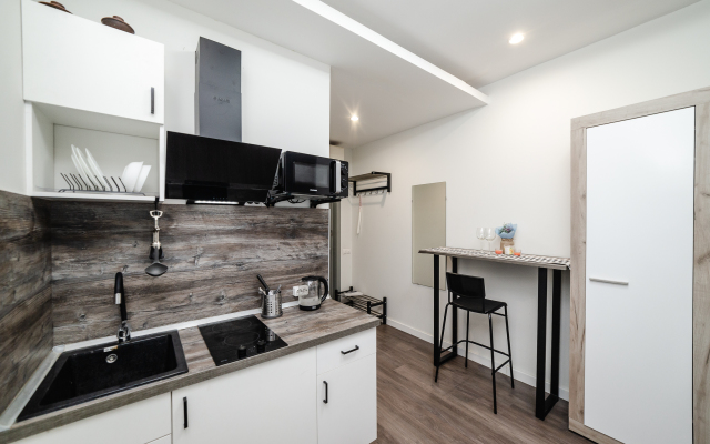 Апартаменты Мантулинская 10 (01)