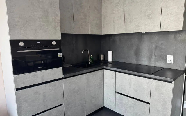 Uyutnaya Studiya S Balkonom Vozle Morya Flat