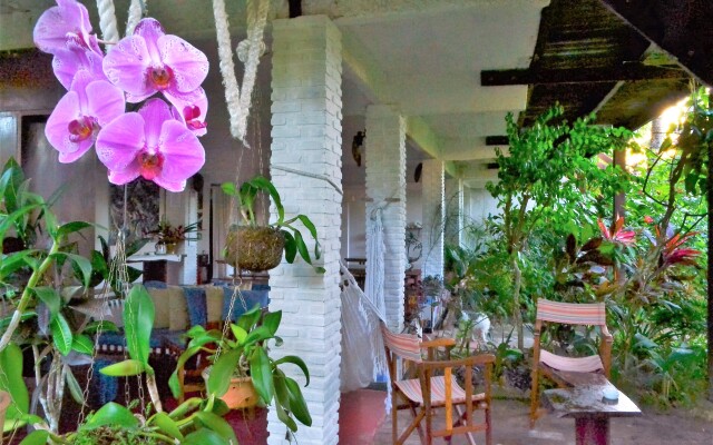 Village do Dendê Garden Guesthouse and Bungalows Hotel