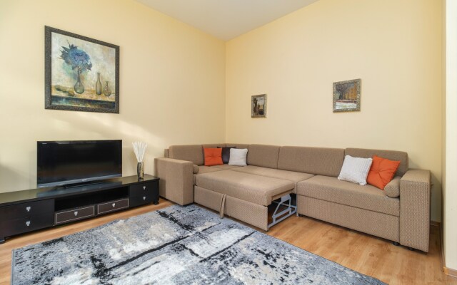 Апартаменты у Эрмитажа 3 спальни 2 сан.узла 8 гостей