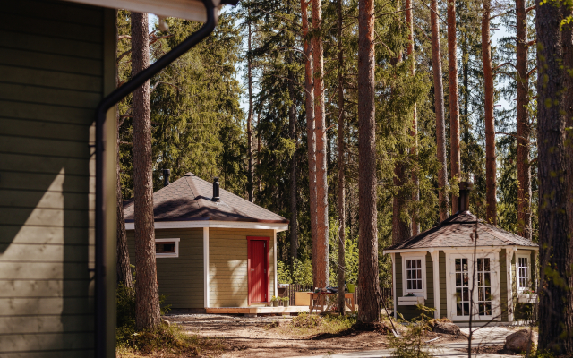Volshebny Les Guest House
