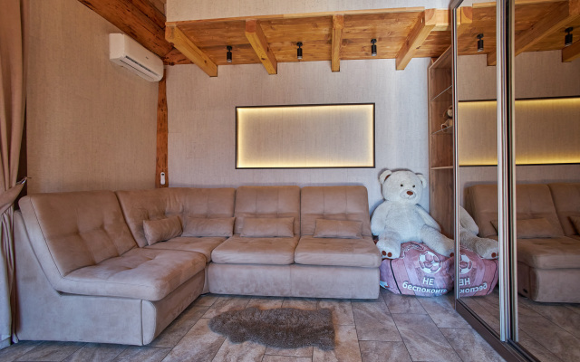 Kedr 750, 6 spalen, 15 gostej s Bassejnom i Banej Chalet
