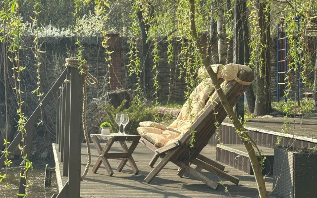 S Baney Barbekyu Zonoy I Bolshoy Besedkoy Private house