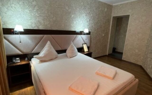 Hotel Diar