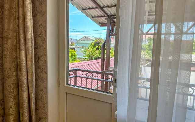 Kamerton Stilya Alfagid Apartments