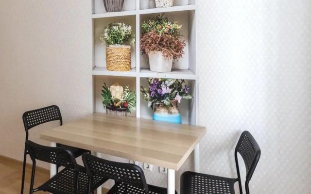 Квартира Недорогая уютная у метро посуточно