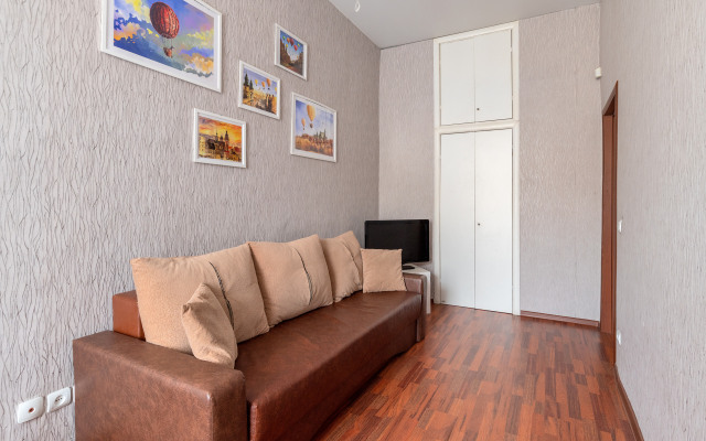 Апартаменты У Аничкова Моста