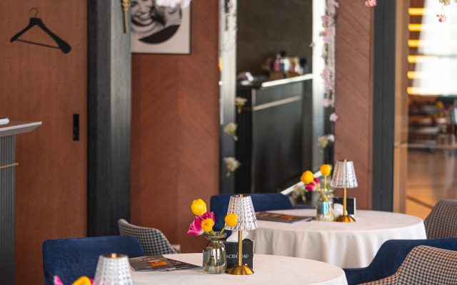 STATUS Boutique Hotel