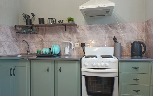 Uyutnaya Blizko ot Vokzala i Serysheva Flat