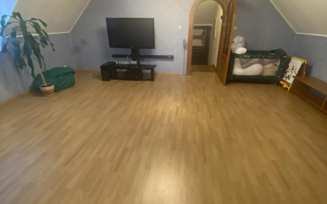 Частный дом Большой дом возле Светлогорска