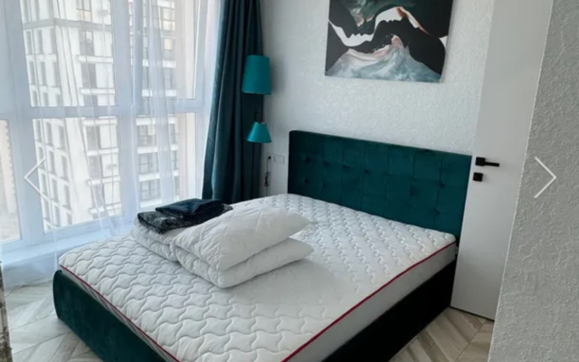 4-kh komnatnaya dlya bolshoy kompanii Flat