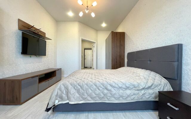 Prekrasnaya Kvartira V Tsentre Goroda Flat