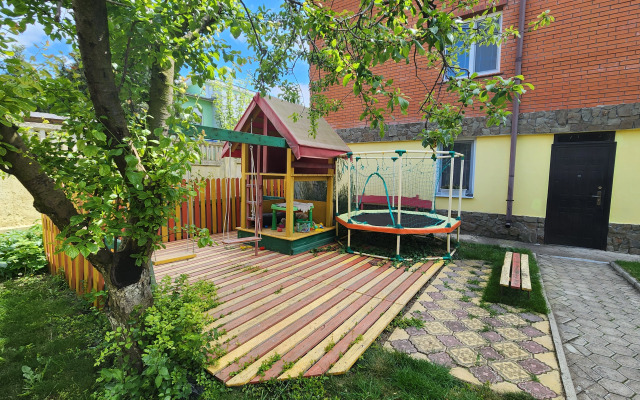 Частный дом Деревянный коттедж