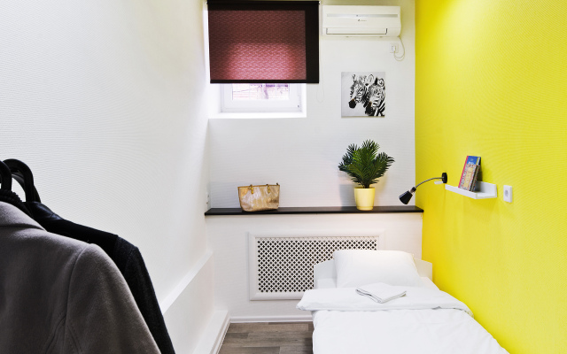 Maxi House Hostel