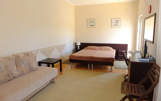 Semeyny Guest House