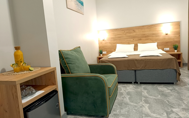 Amina Guest House