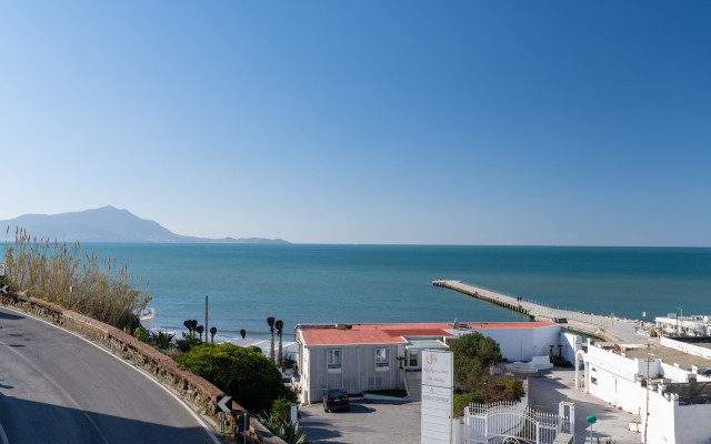 Naro Suites and Rooms