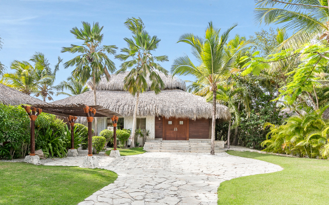 Eden Roc Beach Villa