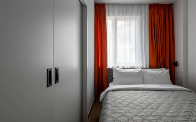 Red Apartments Art Layt Baksiya Apartments