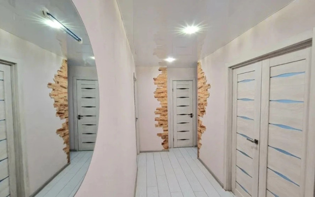 Na Prospekte Oktyabrya 7 Apartments