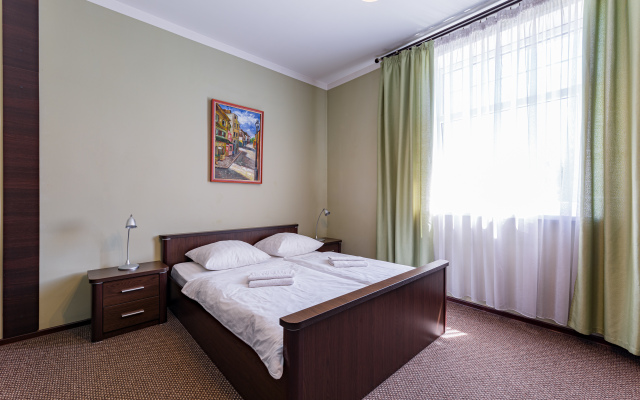 Na Kashtanovoy Guest house