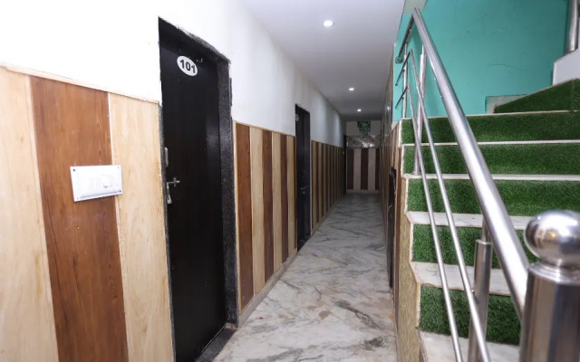 NoVo Agra Hotel