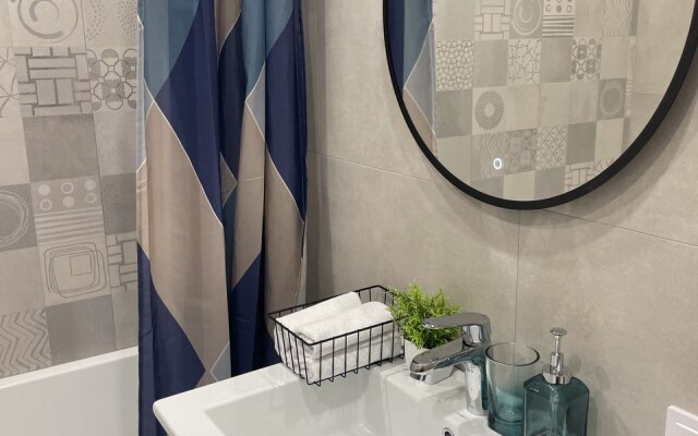 Odnokomnatnaya 44 M² 7/8 Etazh  Flat