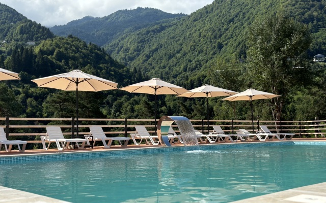 Chateau Iveri Hotel