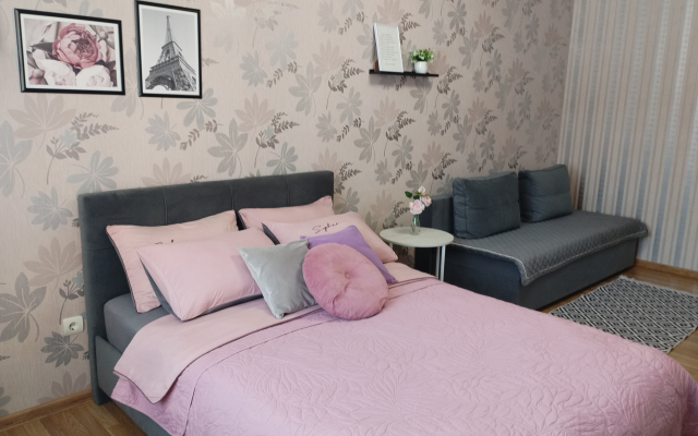 Prestizh near park Galitskogo Apartments