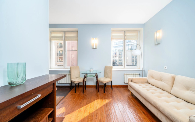 Апартаменты на парадной с фонтанами