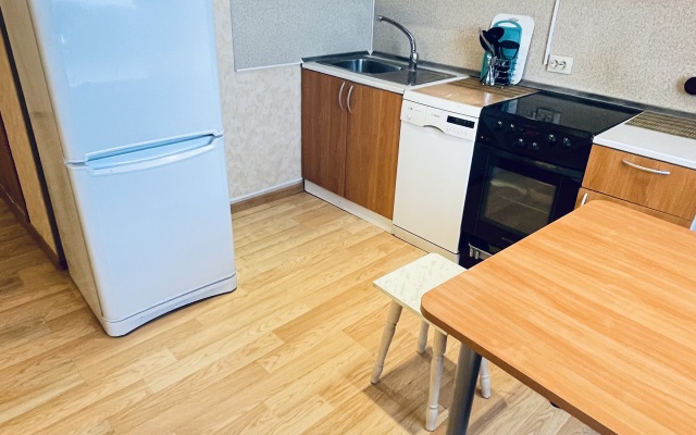 Roschinskaya 9 Apartments
