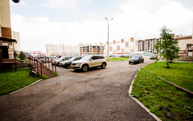 Kvartirnyij Vopros Na Artema 64 Apartments