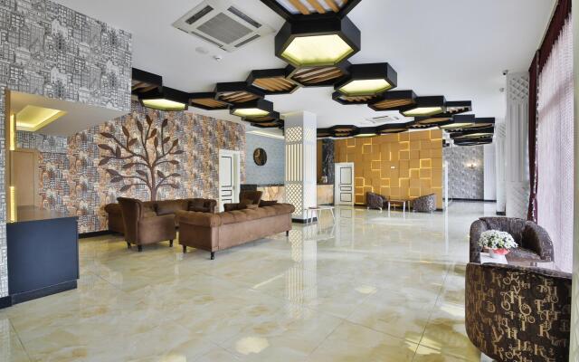 Opia Hotel