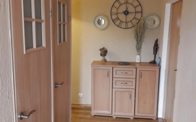 Na Naberezhnoy V Istoricheskom Tsentre Flat