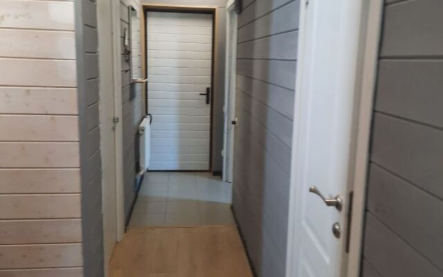 V 15 minutakh ot MtsD Udelnaya Guest house