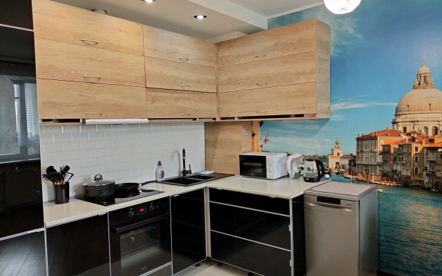 Brest Flat