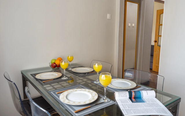 Na Lomonosovskoy Flat