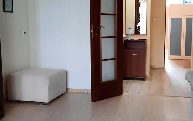Trehkomnatnaya V Zelenogradske Nedaleko Ot Morya Flat