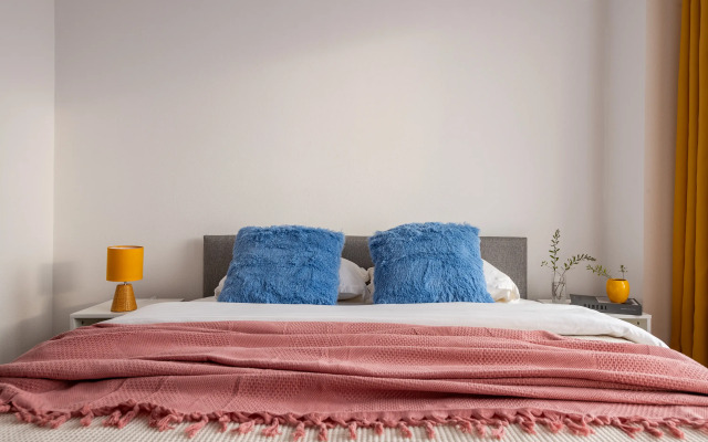 Chetyrekhkomnatnaya Dizainerskaya Vidovaya Flat