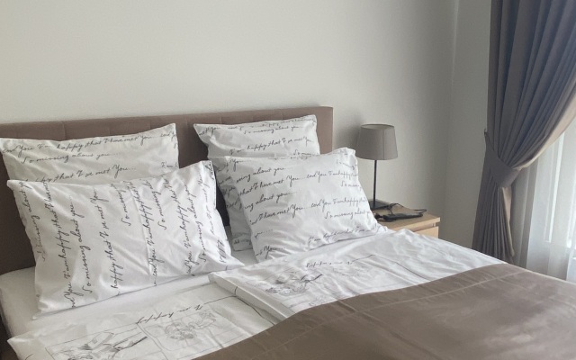 Апартаменты Леонова