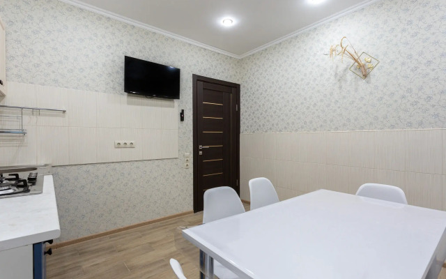 2-Komnatnye V Taunkhause S Garazhom V Kudepste Apartments