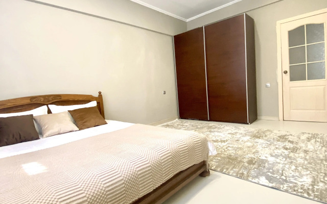 3-komnatnaya Na Valikhanova Flat