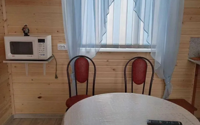 Частный дом на Леселидзе 60 (2)