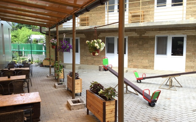 Aleksandrov Guest House